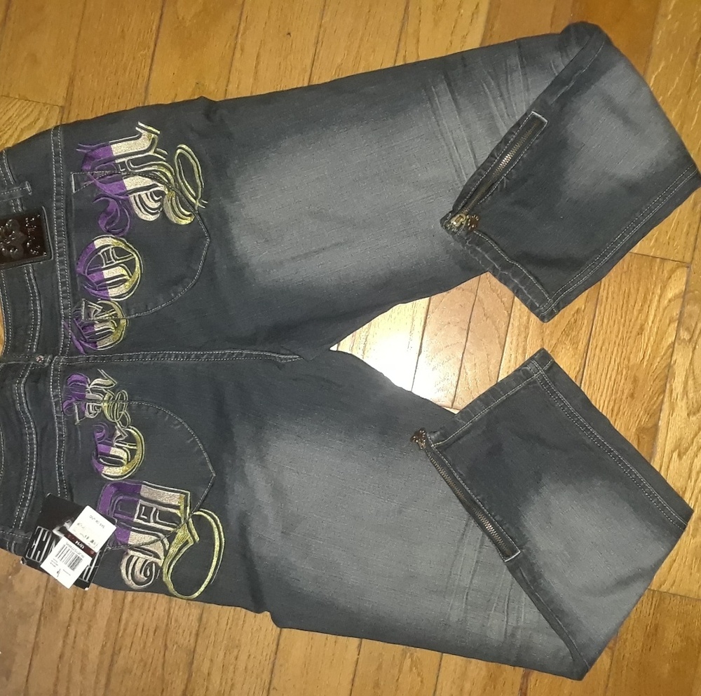 Dereon jeans